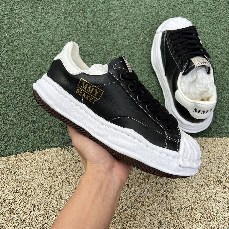 mmy sneaker 0062