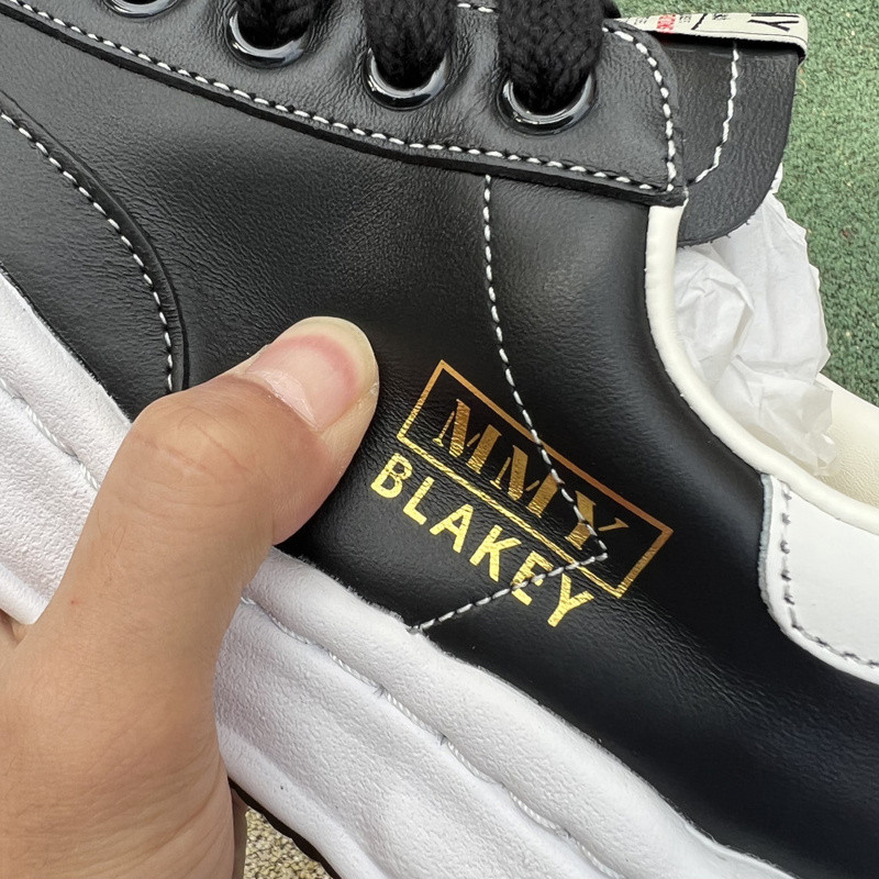 mmy sneaker 0062