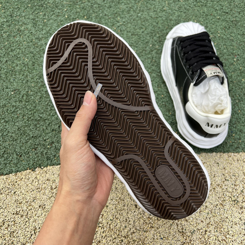 mmy sneaker 0062