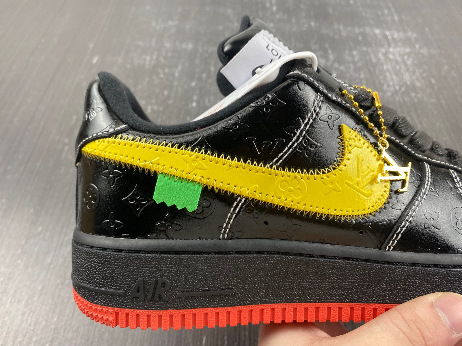 lwe sneaker