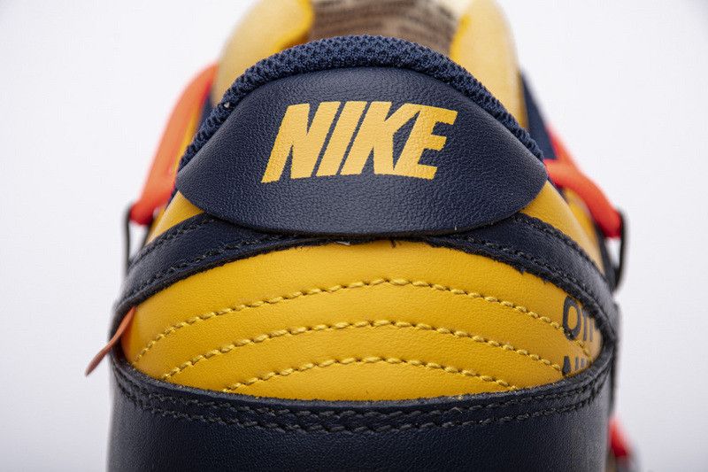 owtx nike dunk sb low white michigan ct0856-700