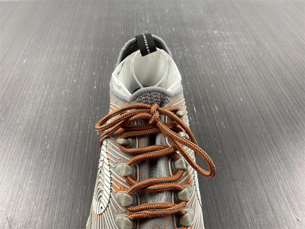 guci sneaker