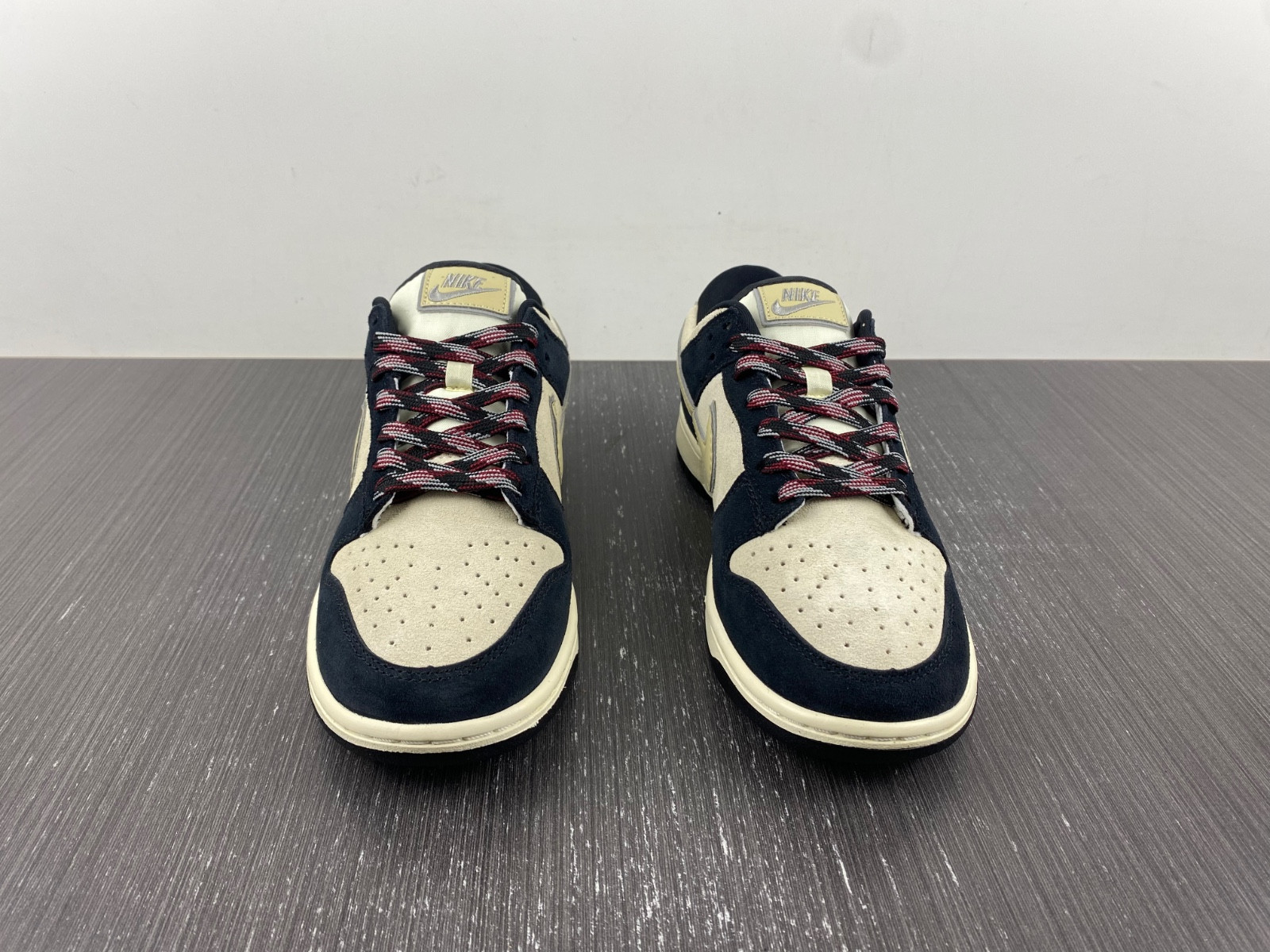 nike dunk low black suede dv3054-001