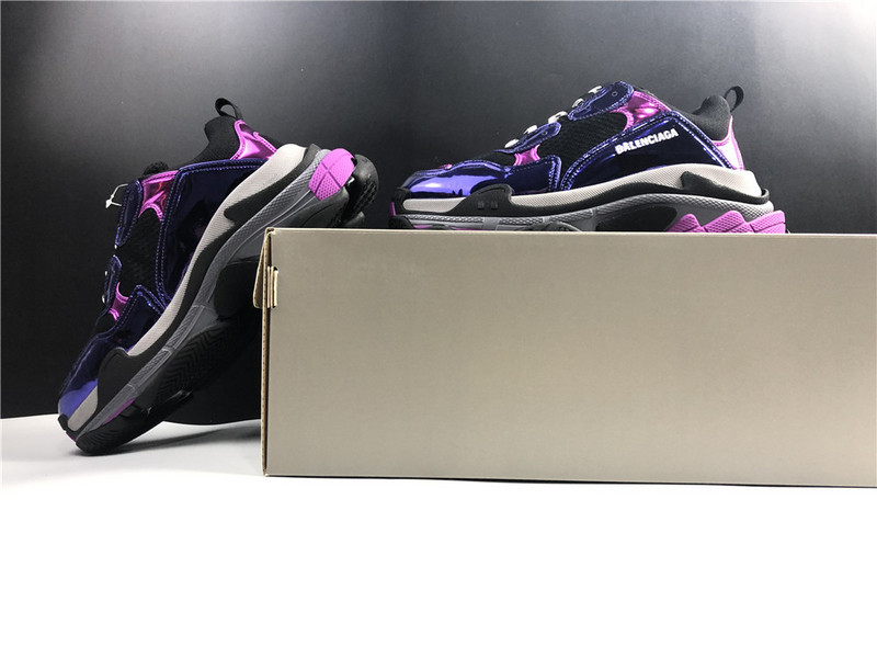 Ba*len*cia*ga triple s