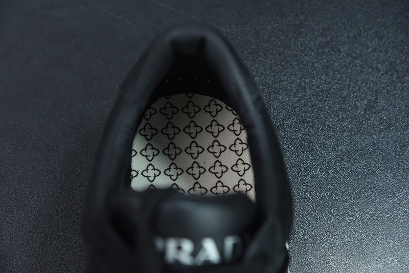 pra sneaker