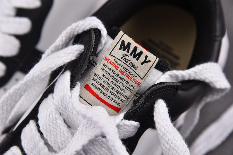 mmy sneaker 0049